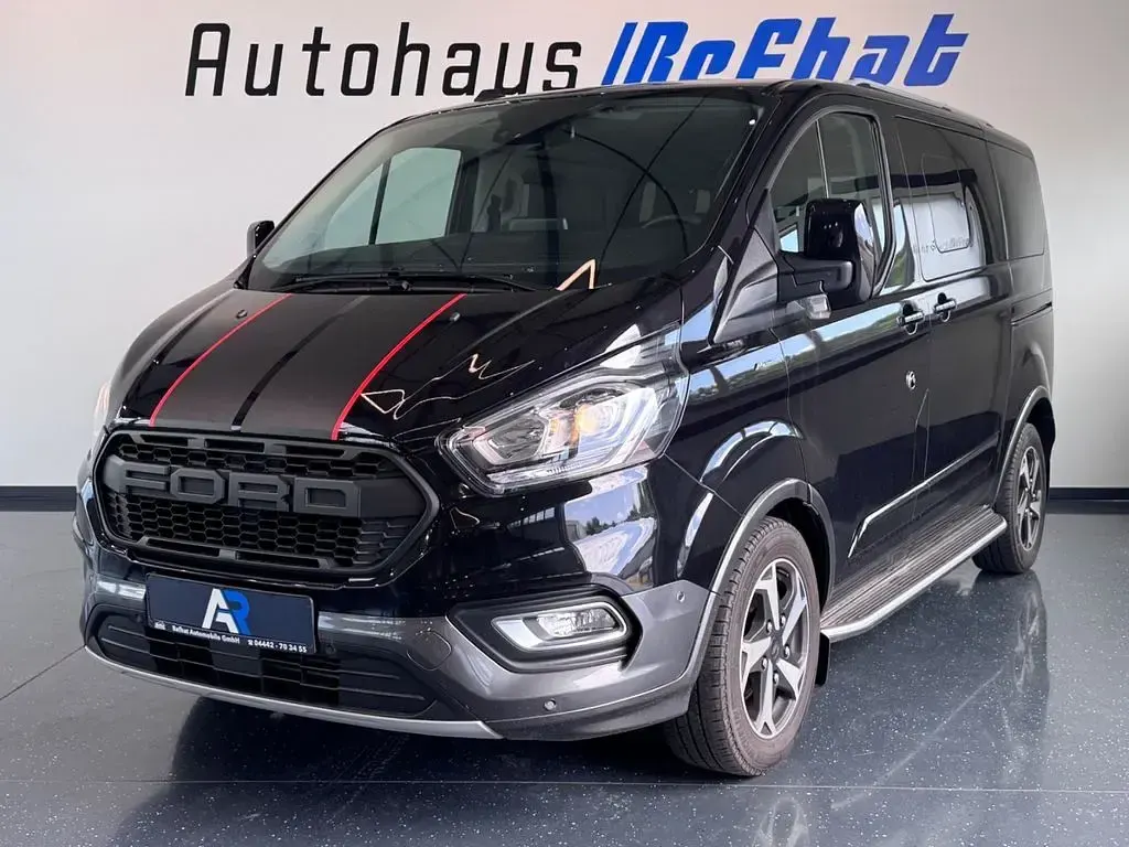 Gebraucht Ford Tourneo Active 170 PS (125 kW) 2023 Schwarz Van / Kleinbus