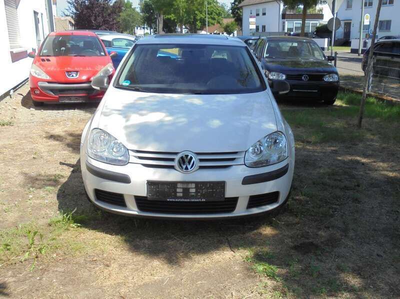Candyweiß Gebraucht 2008 VW Golf VI Trendline Kleinwagen | 600 € - Bild 1/4