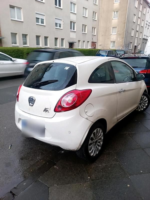 Gebraucht Ford Ka 69 PS (50 kW) 2011 Weiß Kleinwagen