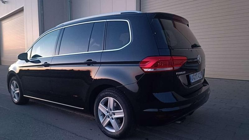 Gebraucht VW Touran Highline 150 PS (110 kW) 2016 Schwarz Van / Kleinbus