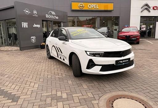 Nouă Opel Astra 114 kW (156 CP) 2026 Alb Berlinǎ