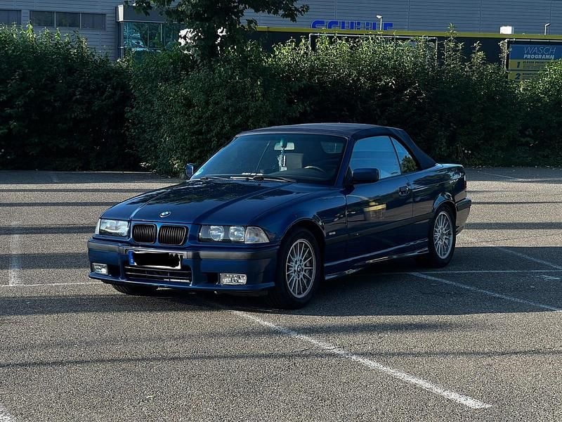 Blau Gebraucht 1999 BMW 320 Cabriolet M Sport Cabrio | 11.500 € (Fairer Preis) - Bild 1/4