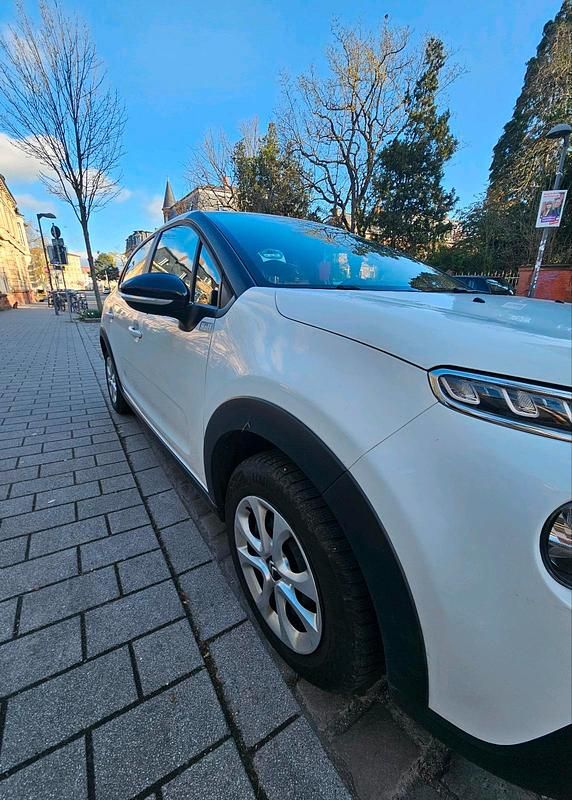 Gebraucht Citroën C3 82 PS (60 kW) 2017 Weiß Kleinwagen