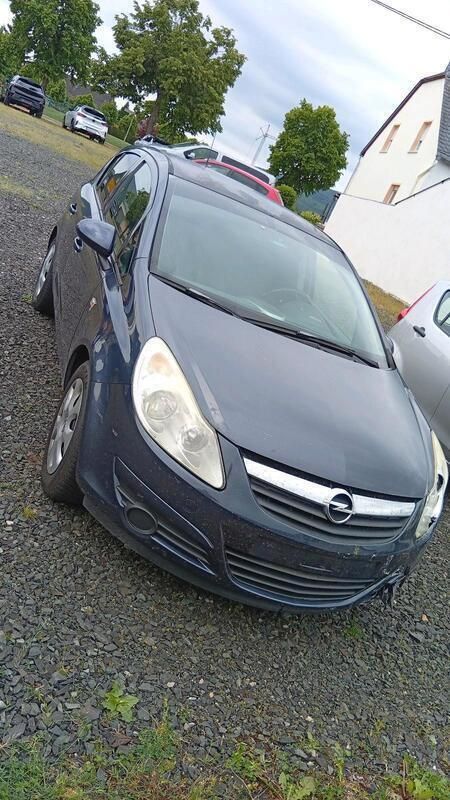 Grau Gebraucht 2009 Opel Corsa Kleinwagen | 500 € (Superpreis) - Bild 1/4