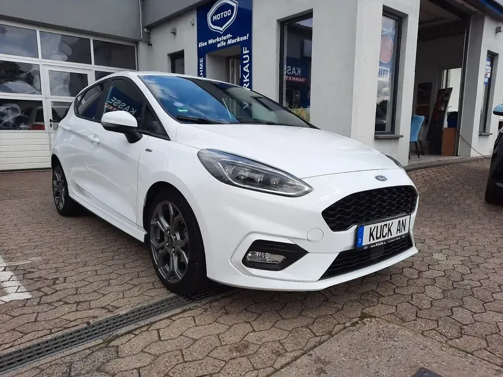 Gebraucht Ford Fiesta ST-Line X 125 PS (91 kW) 2021 Frozen white Kleinwagen