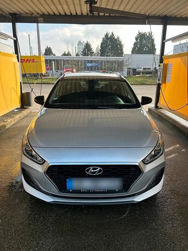 Gebraucht Hyundai i30 YES! 140 PS (102 kW) 2020 Silber Kombi