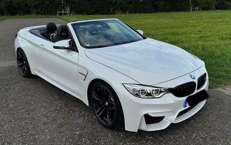 Weiß Gebraucht 2016 BMW M4 Cabriolet Performance Cabrio | 47.255 € (Fairer Preis) - Bild 1/4