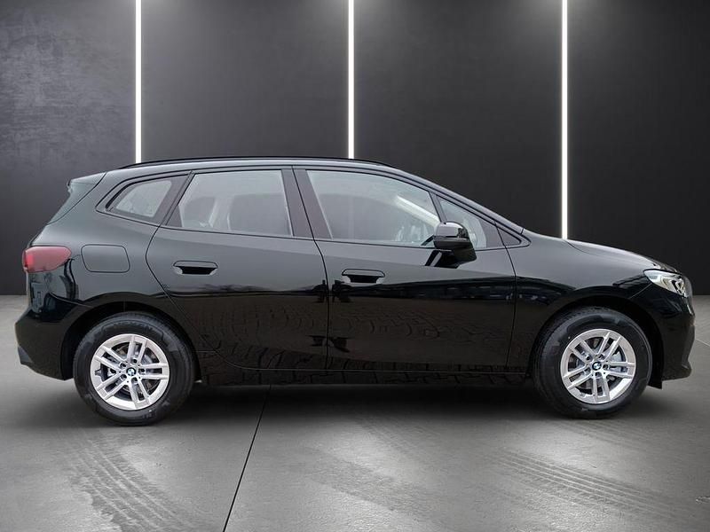 Neu BMW 216 Active Tourer 122 PS (89 kW) 2025 Schwarz uni Van / Kleinbus