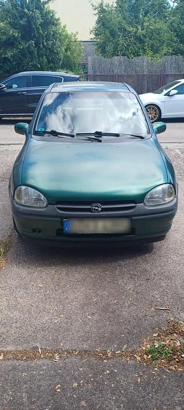 Grün Gebraucht 1996 Opel Corsa Kleinwagen | 800 € (Fairer Preis) - Bild 1/4
