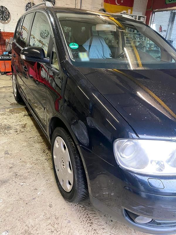 Gebraucht VW Touran 140 PS (102 kW) 2006 Schwarz Van / Kleinbus