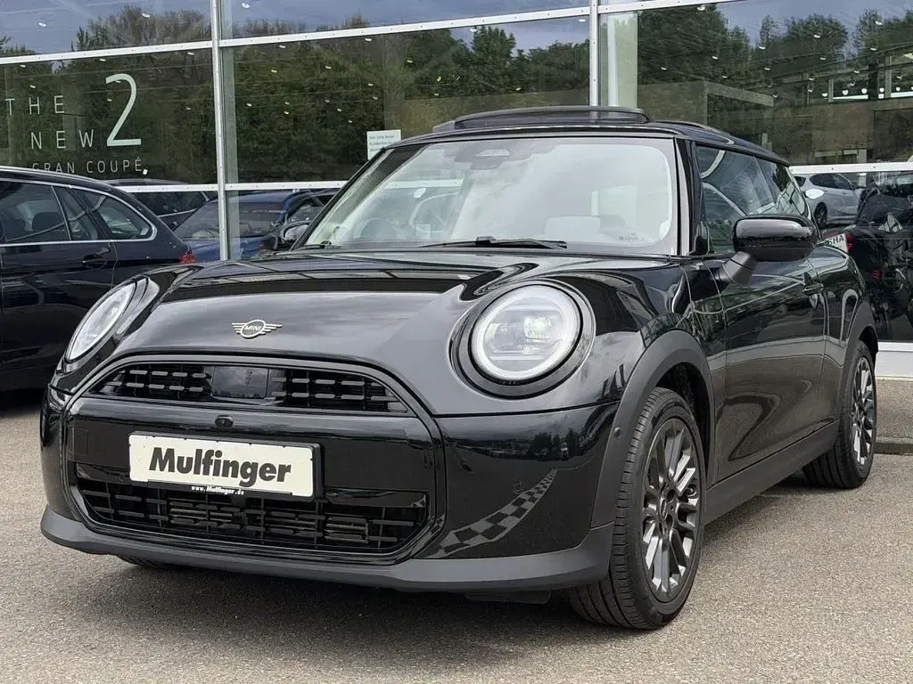 Occasion Mini Cooper 114 kW (156 PK) 2025 Zwart Hatchback