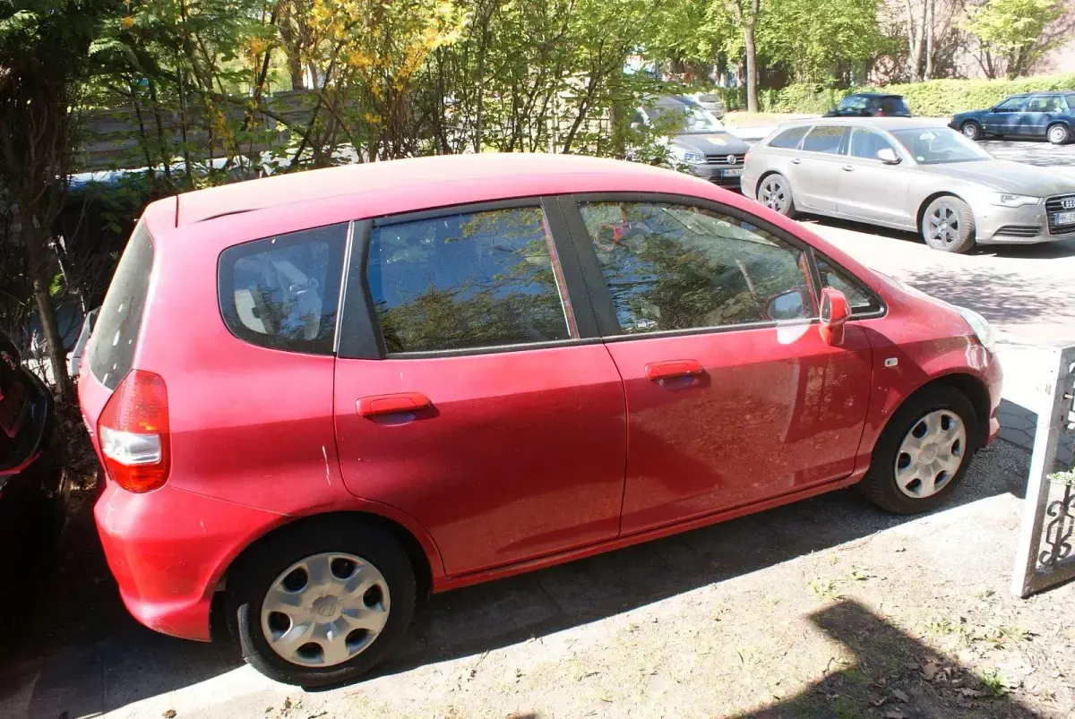 Gebraucht Honda Jazz 77 PS (56 kW) 2007 Rot Kleinwagen