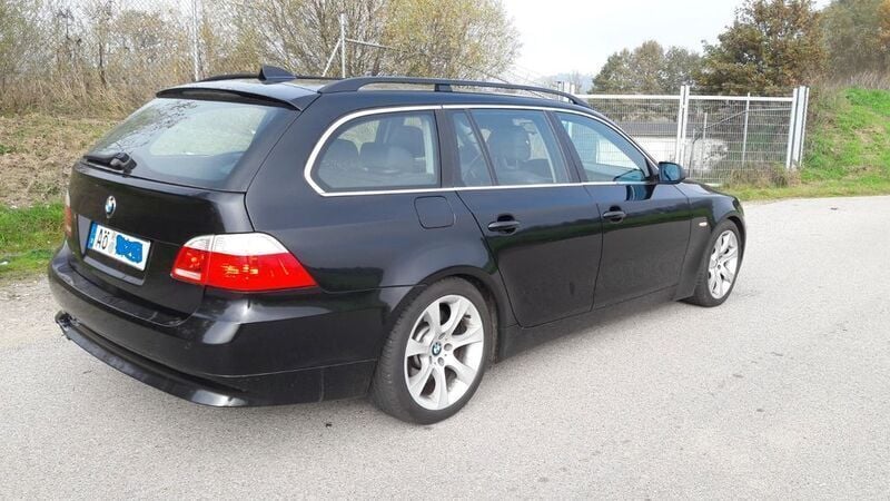 Schwarz Gebraucht 2005 BMW 535 Kombi | 7.800 € (Fairer Preis) - Bild 1/4