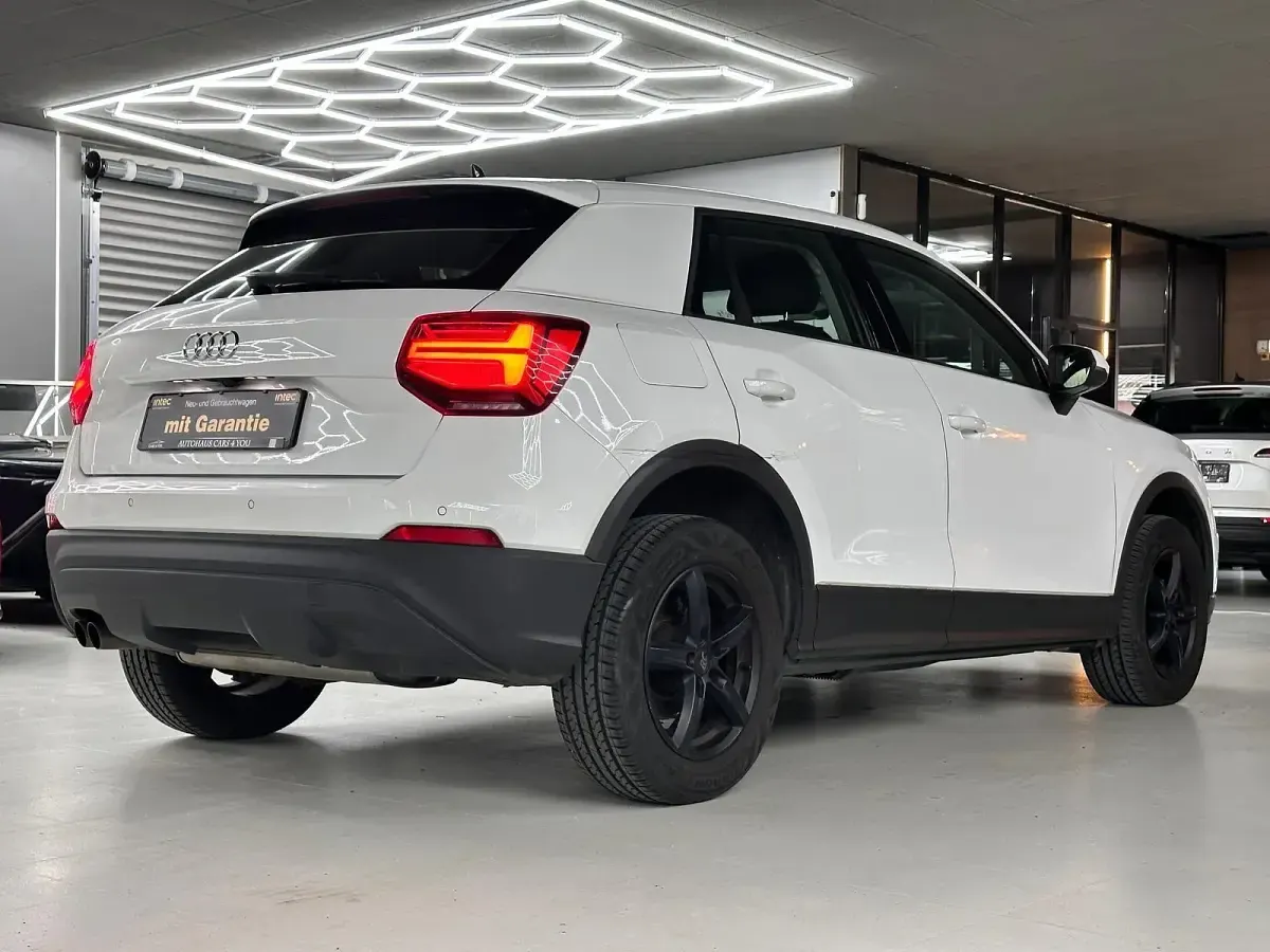 Gebraucht Audi Q2 Ambiente 150 PS (110 kW) 2020 Weiß SUV