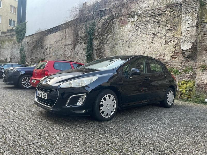 Gebraucht Peugeot 308 156 PS (114 kW) 2011 Schwarz Kleinwagen