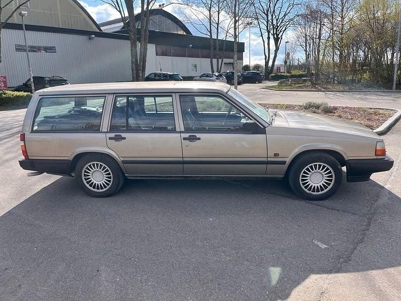 Gebraucht Volvo 945 131 PS (96 kW) 1994 Beige Kombi
