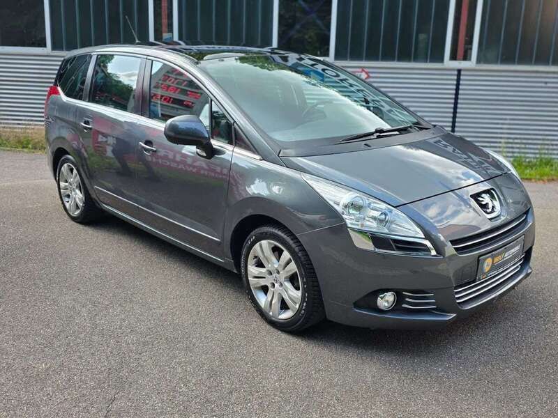 Lack grau smit schutzlack Gebraucht 2009 Peugeot 5008 Premium Van / Kleinbus | 5.999 € (Fairer Preis) - Bild 1/4
