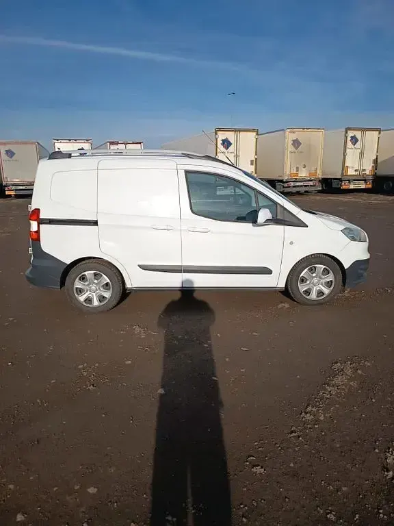 Gebraucht Ford Transit Trend 95 PS (69 kW) 2017 Weiß Van / Kleinbus