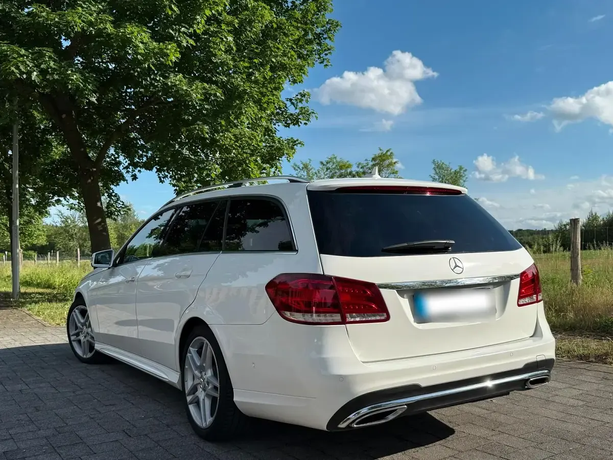Gebraucht Mercedes E250 AMG line 204 PS (150 kW) 2013 Weiß Kombi