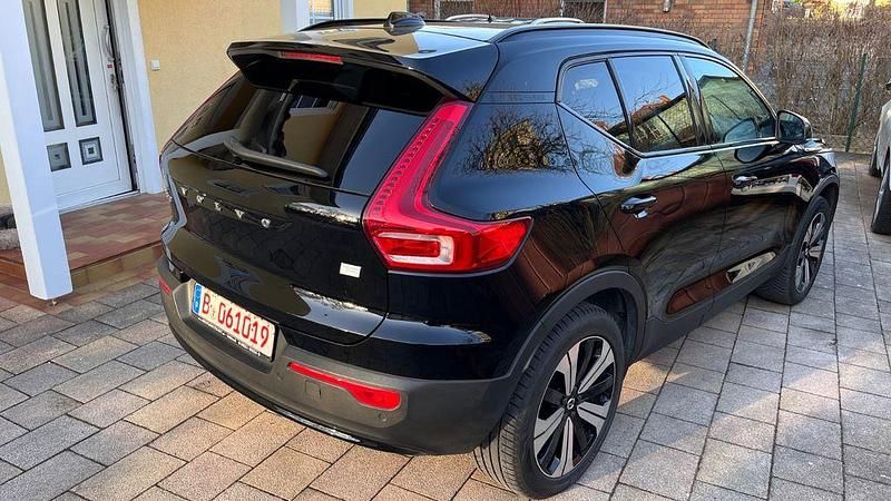 Gebraucht Volvo XC40 Plus 300 kW (408 PS) 2022 Schwarz SUV