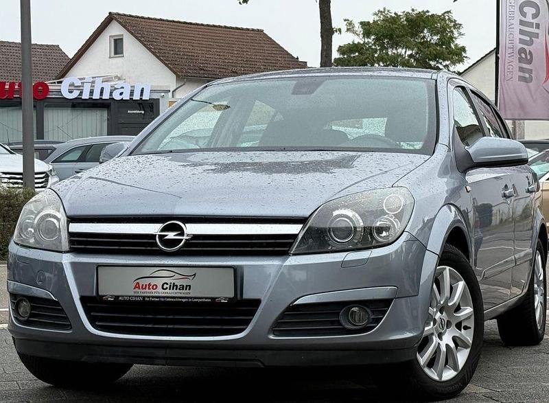 Usata Opel Astra Elegance 105 CV (77 kW) 2004 Argento Berlina