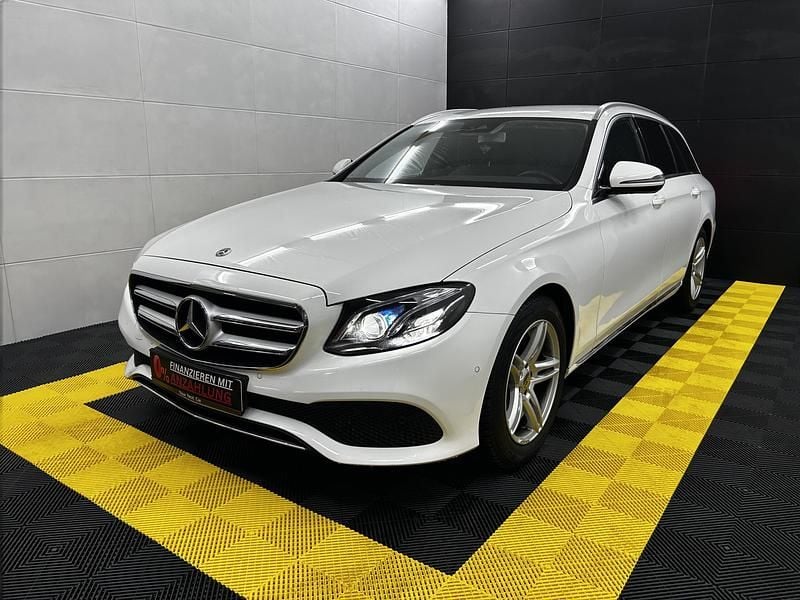 Gebraucht 2017 Mercedes E220 | 25.800 € (Superpreis) - Bild 1/4