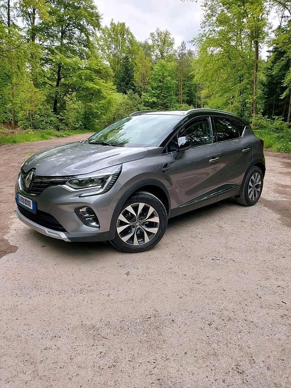 Grau Gebraucht 2020 Renault Captur SUV | 17.990 € (Guter Preis) - Bild 1/4