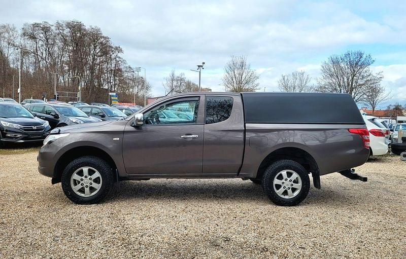 Gebraucht Mitsubishi L200 154 PS (113 kW) 2018 Braun Pickup
