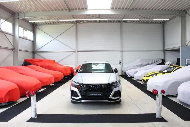 Florettsilber metallic Gebraucht 2022 Audi RS Q8 Sport SUV | 97.989 € (Superpreis) - Bild 1/4