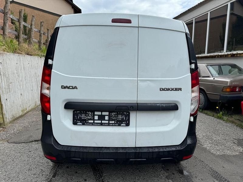 Gebraucht Dacia Dokker Essentiel 102 PS (75 kW) 2017 Weiß Van / Kleinbus