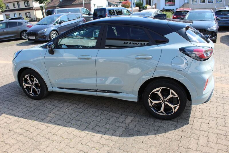 Gebraucht Ford Puma ST-Line 125 PS (91 kW) 2024 Cactus gray SUV