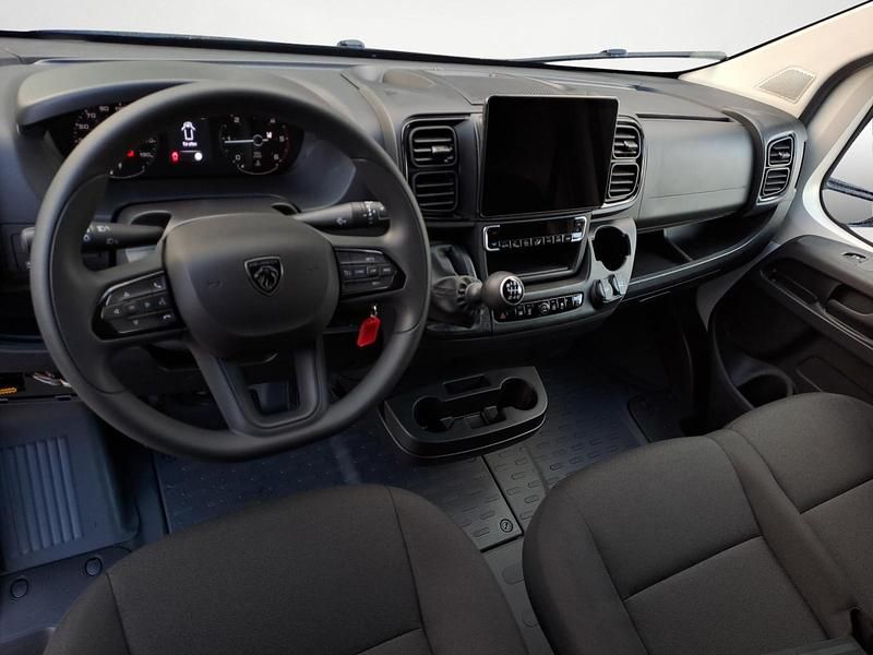 Neu Peugeot Boxer 140 PS (102 kW) 2025 Weiß Van