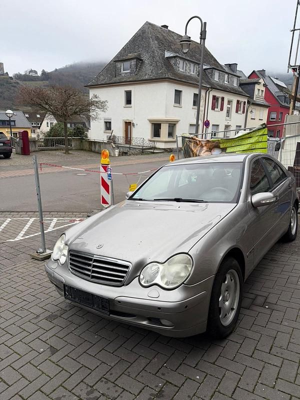 Gebraucht Mercedes C180 2003 Grau Limousine