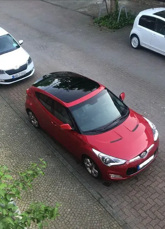 Gebraucht Hyundai Veloster Style 140 PS (102 kW) 2013 Rot Kleinwagen