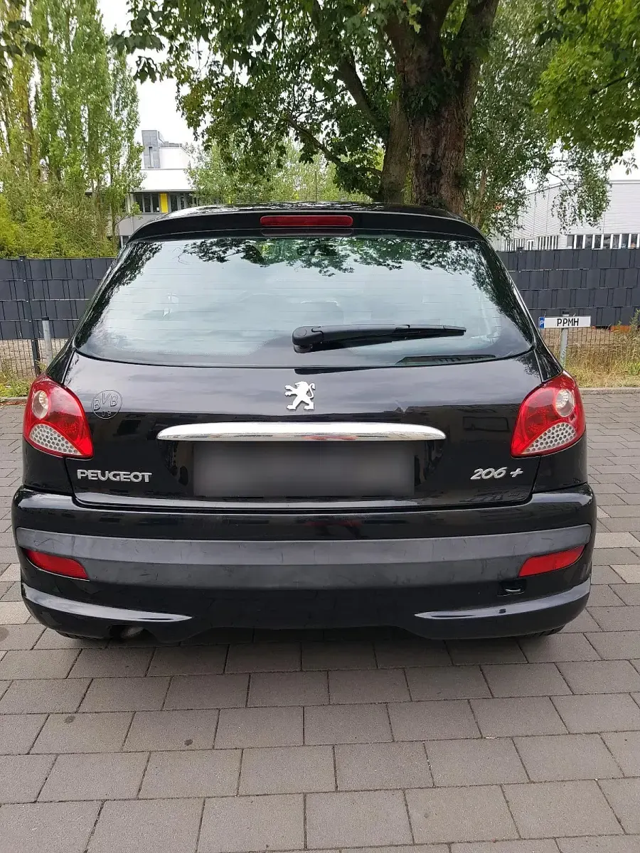 Gebraucht Peugeot 206+ 75 PS (55 kW) 2009 Schwarz Kleinwagen