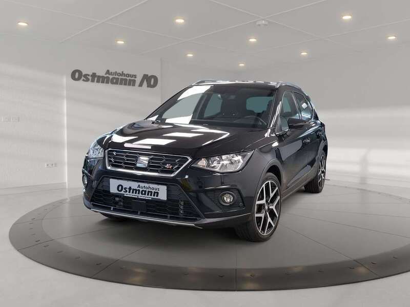 Mitternachtsschwarz Gebraucht 2021 Seat Arona FR SUV | 20.850 € (Fairer Preis) - Bild 1/4