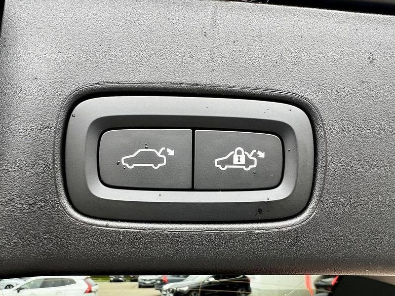 Gebraucht Volvo V90 Plus 349 PS (256 kW) 2023 Grau Kombi