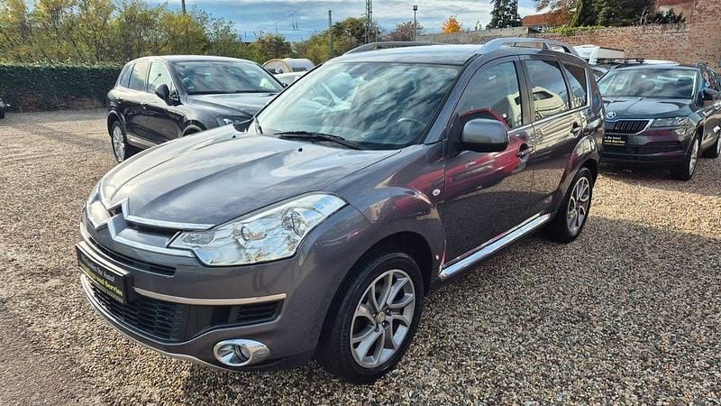 Grau Gebraucht 2010 Citroën C-Crosser Exclusive SUV | 5.990 € (Fairer Preis) - Bild 1/3