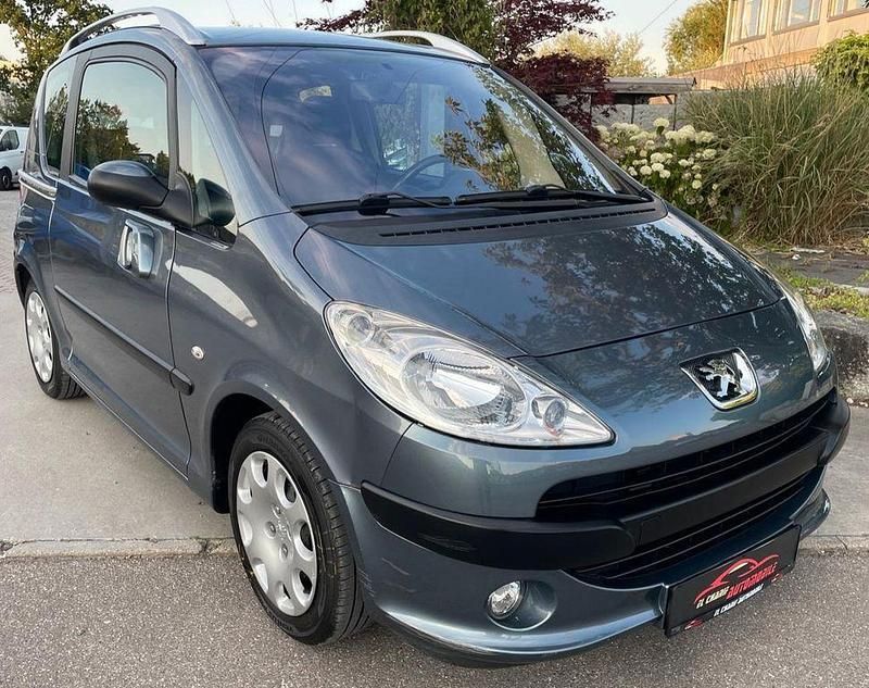 Grau Gebraucht 2005 Peugeot 1007 Premium Kleinwagen | 2.999 € (Etwas zu teuer) - Bild 1/4