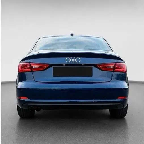 Second-hand Audi A3 Ambiente 125 CP (91 kW) 2015 Albastru Berlinǎ