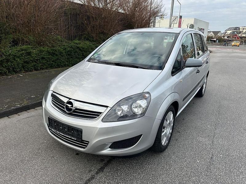 Gebraucht Opel Zafira Selection 116 PS (85 kW) 2009 Silber Van / Kleinbus