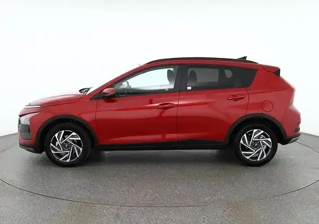 Neu Hyundai Bayon Trend 101 PS (74 kW) 2025 Dragon red SUV
