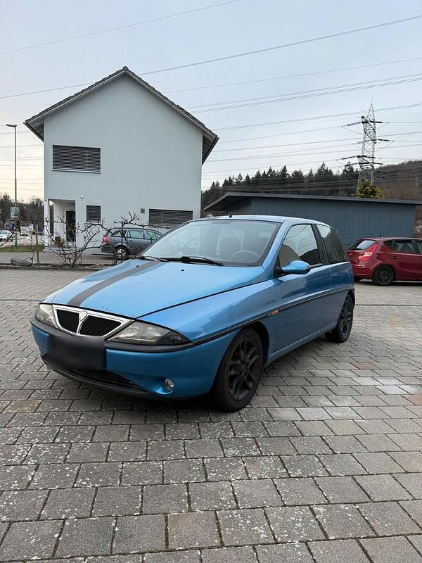 Gebraucht Lancia Ypsilon 80 PS (58 kW) 2002 Blau Kleinwagen