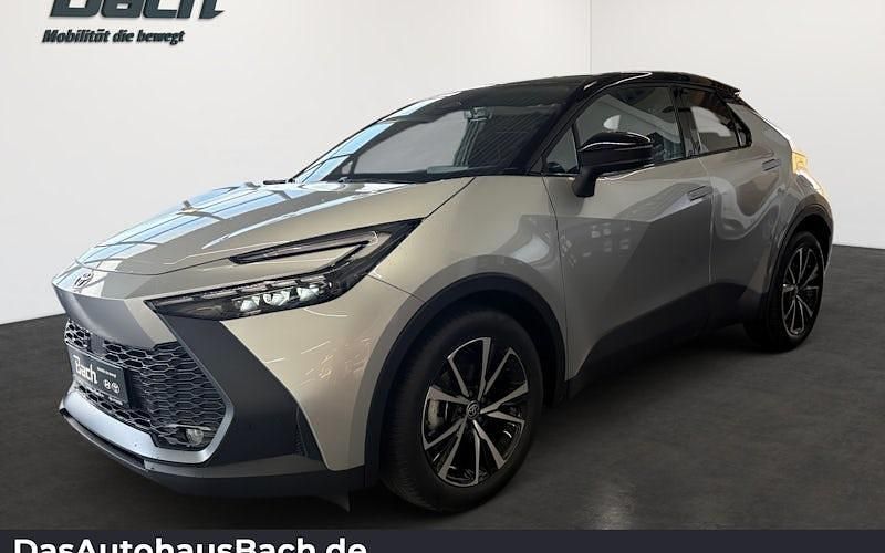 Neu Toyota C-HR 140 PS (102 kW) 2025 Silber SUV