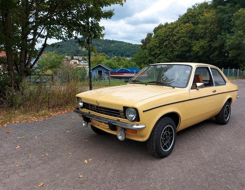 Gebraucht 1977 Opel Kadett Limousine | 8.500 € - Bild 1/4