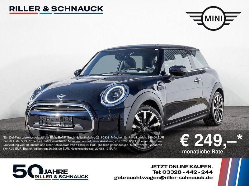 Gebraucht Mini Cooper Classic 136 PS (100 kW) 2023 Schwarz Kleinwagen