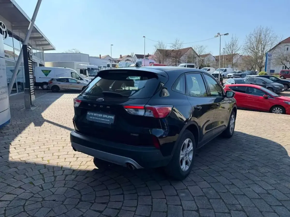 Gebraucht Ford Kuga Cool & Connect 224 PS (164 kW) 2021 Agate black metallic SUV