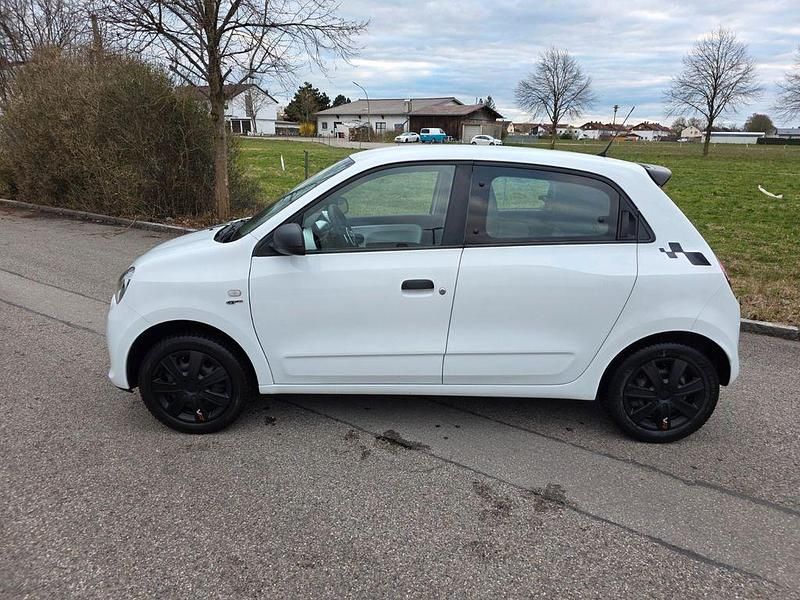 Gebraucht Renault Twingo 69 PS (50 kW) 2016 Weiß Kleinwagen