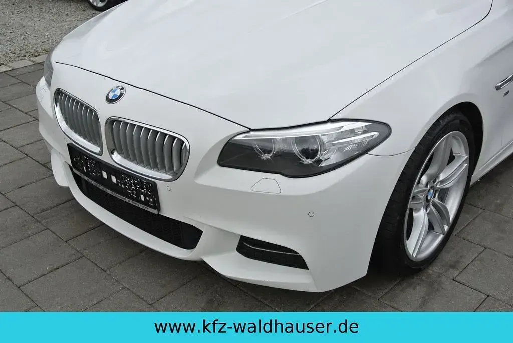 Gebraucht BMW M550 M Sport 381 PS (280 kW) 2013 Weiß Limousine