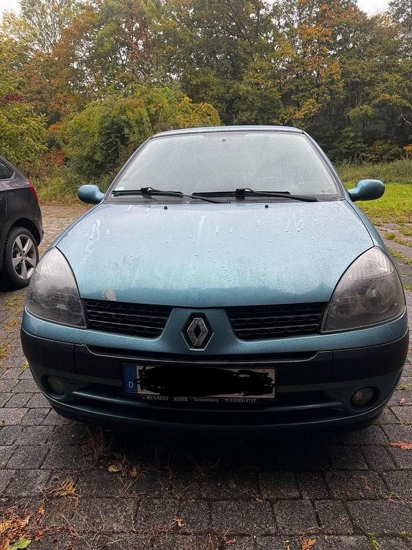 Blau Gebraucht 2003 Renault Clio II Kleinwagen | 1.350 € (Fairer Preis) - Bild 1/4